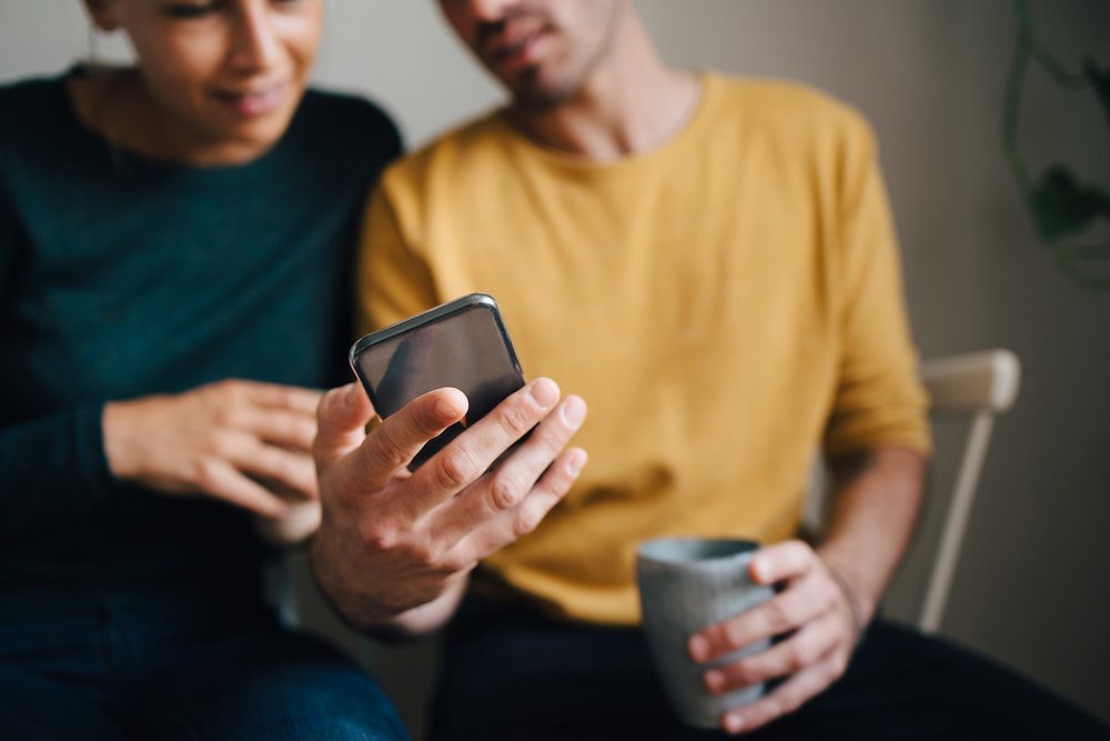 Did you know that spying on your partner's mobile or another person's is a crime in Spain?
